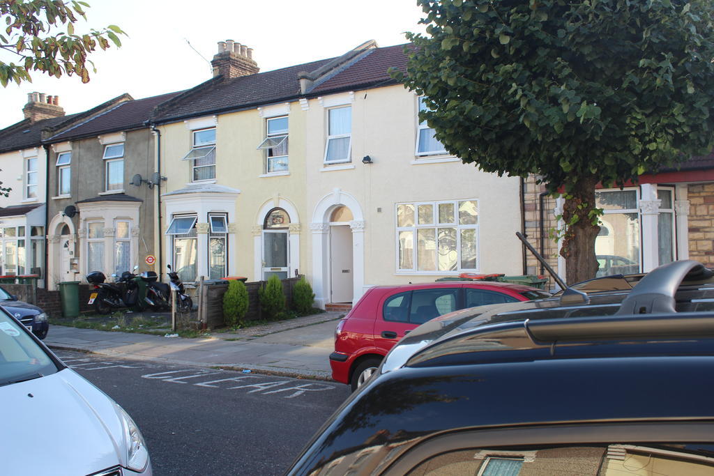 Avenue Inn Ilford Dış mekan fotoğraf